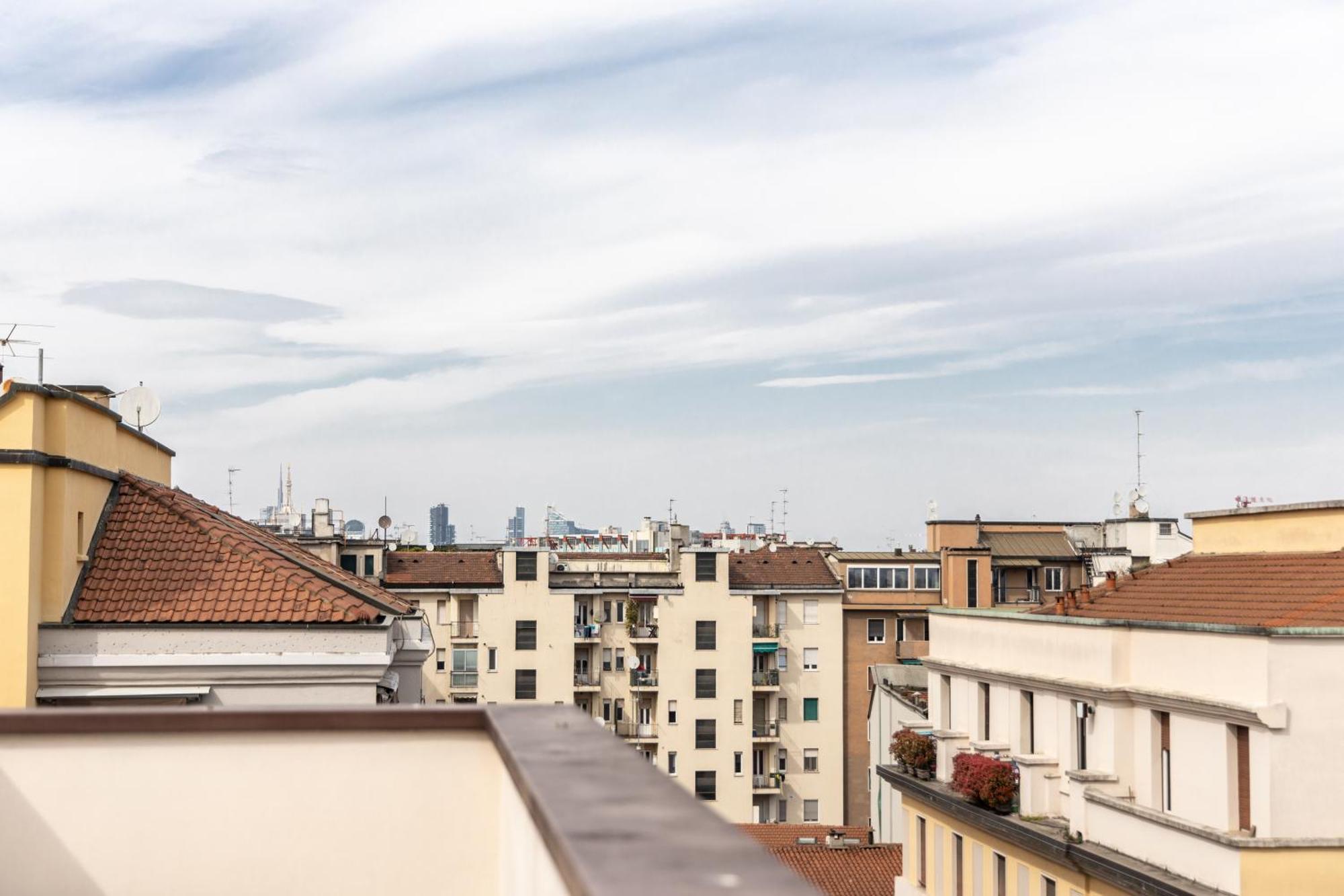Bocconi'S Nest - Close To Duomo With Terrace — Photos 2