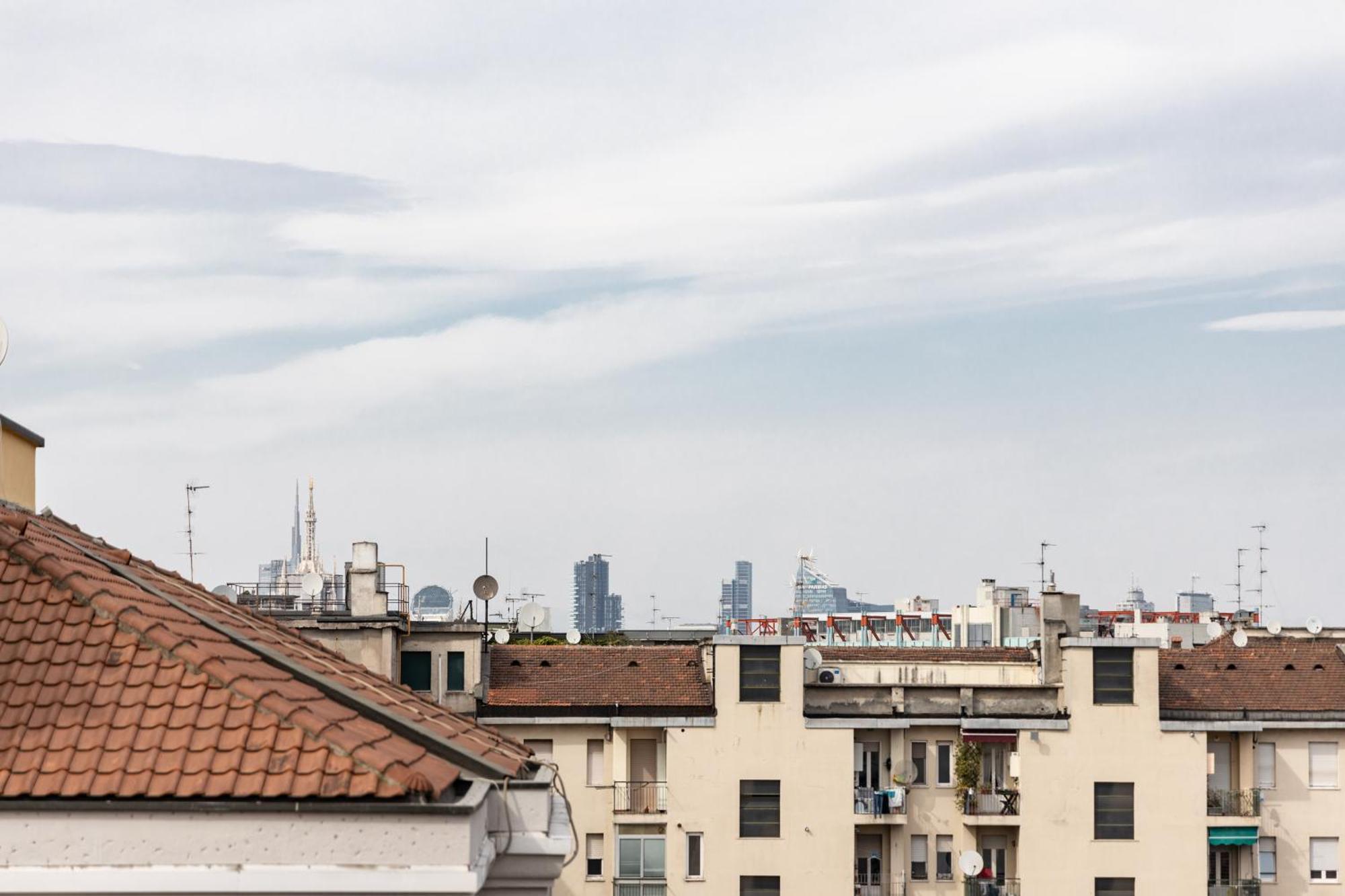 Bocconi'S Nest - Close To Duomo With Terrace — Photos 1